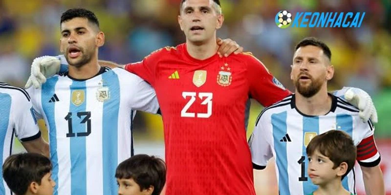 Cầu thủ chính được ra sân của Thuỵ Sĩ và Argentina